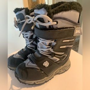 Snow Boots